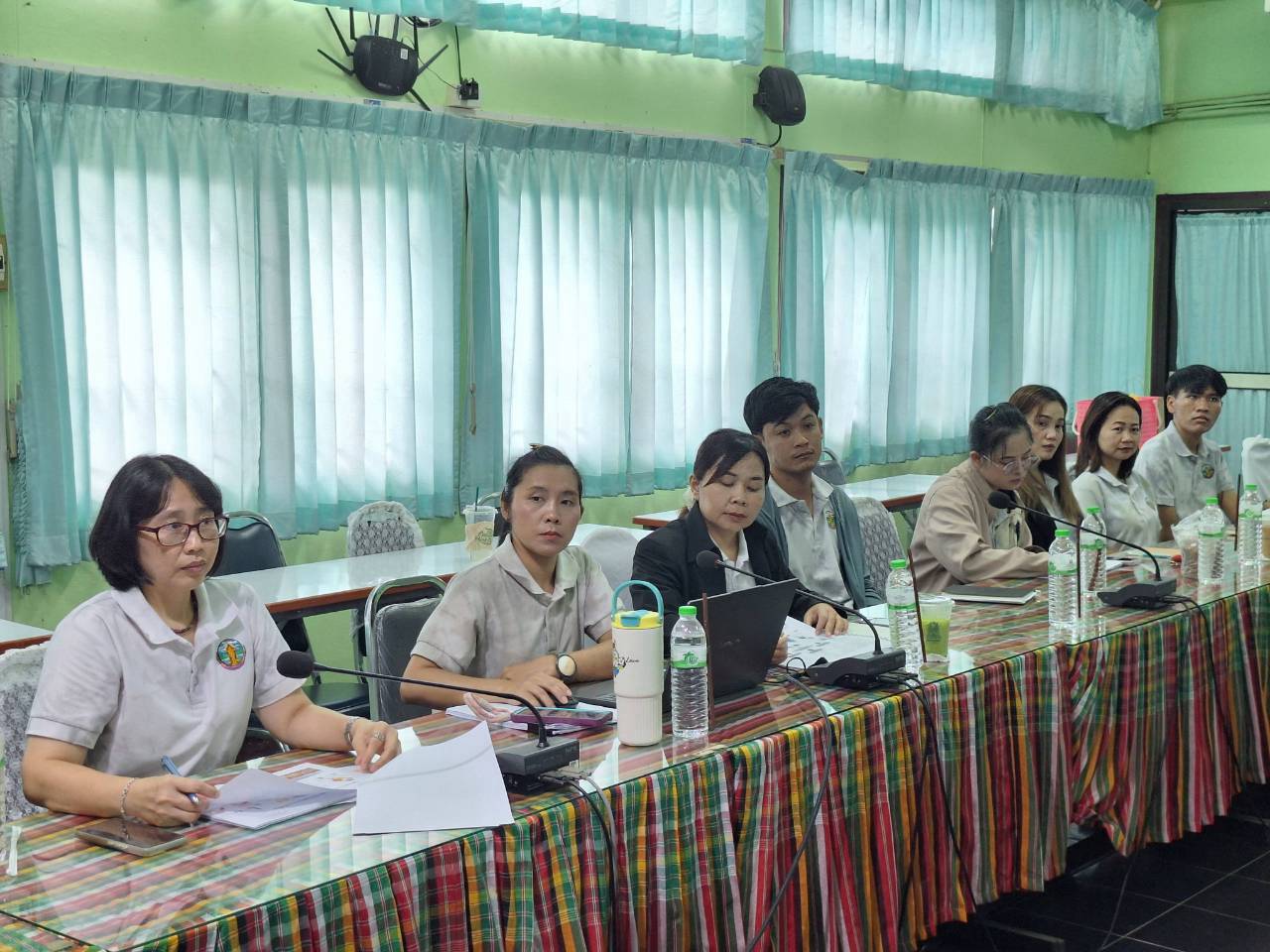 title - ผู้ตรวจราชการ ส.ป.ก. ลงพื้นที่จังหวัดหนองบัวลำภู ประชุมติดตามความก้าวหน้าผลการดำเนินงาน พร้อมตรวจเยี่ยมให้กำลังใจเกษตรกรแปลงใหญ่พืชผักและสมุนไพร 